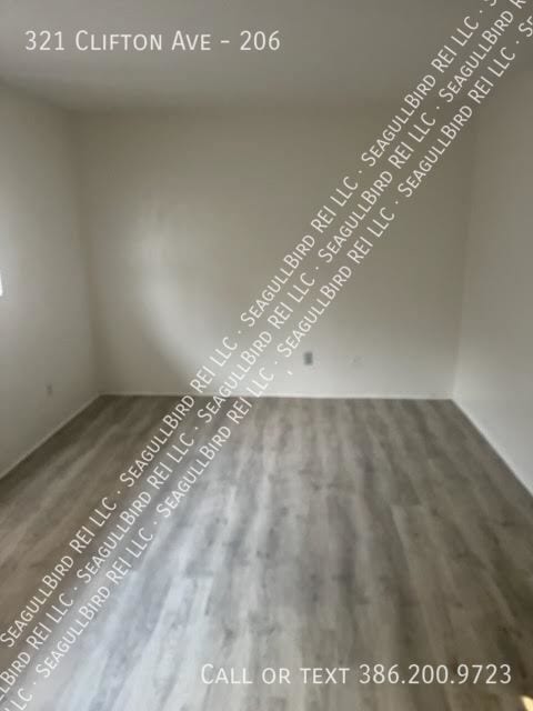 Photo - 321 Clifton Ave Unit 206