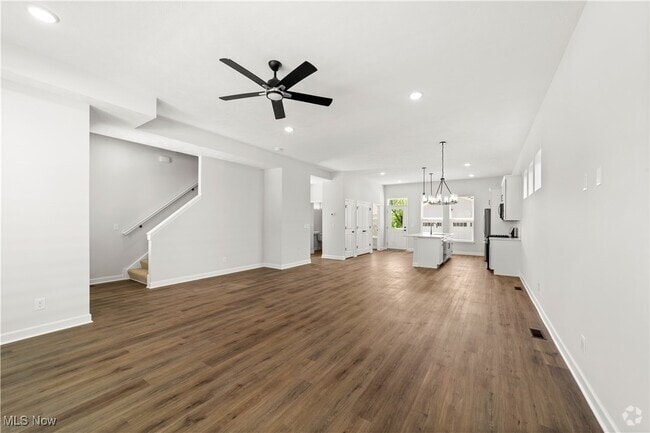 Building Photo - 2240 E 97th St Rental