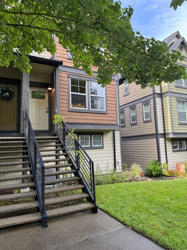 Photo - Amazing 2 Bed + Den, 2.5 Bath Townhome with A/C & 2-Car Garage in West Seattle!