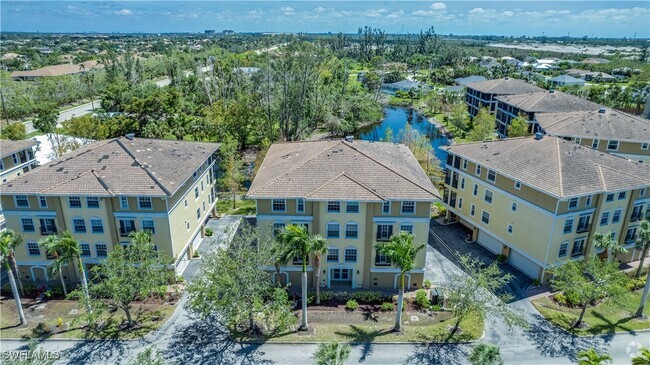 Building Photo - 10031 Lake Cove Dr Unit 201 Rental