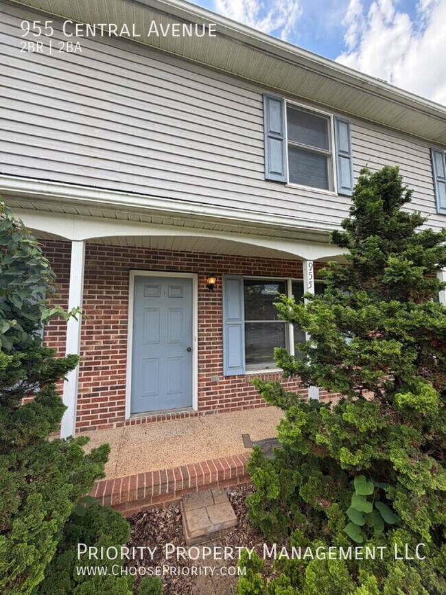 955 Central Ave