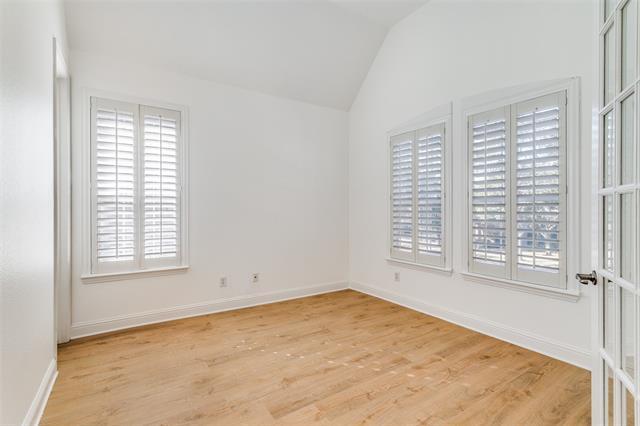 Photo - 7315 Native Oak Ln