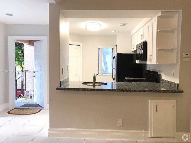 Building Photo - 13902 SW 91st Terrace Unit 13902 Rental