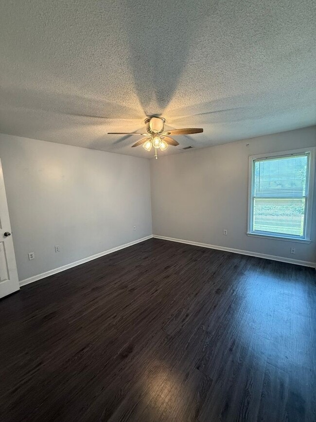 Photo - 205 Courtney Way Unit 2