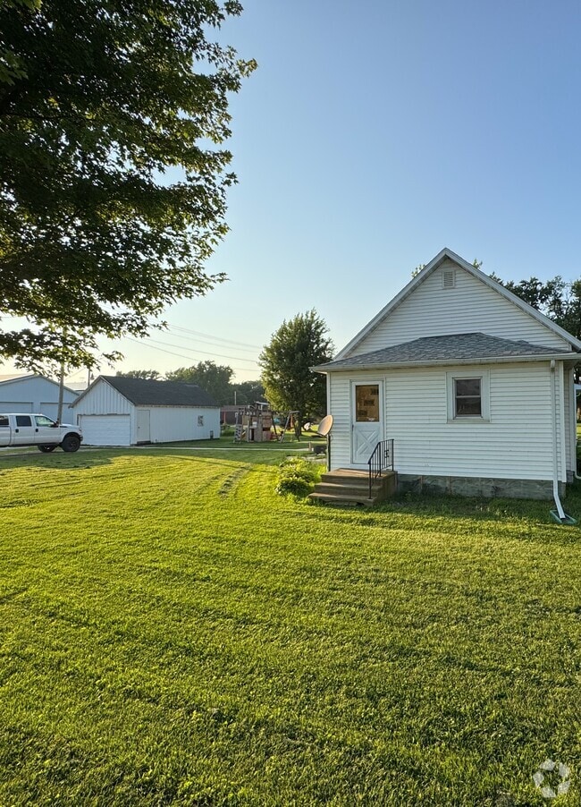 Building Photo - 24602 Oran St Rental