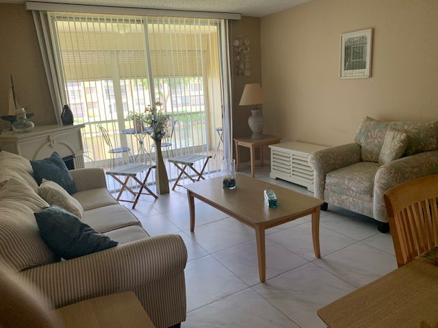 Photo - 6021 NW 61st Ave Unidad 208