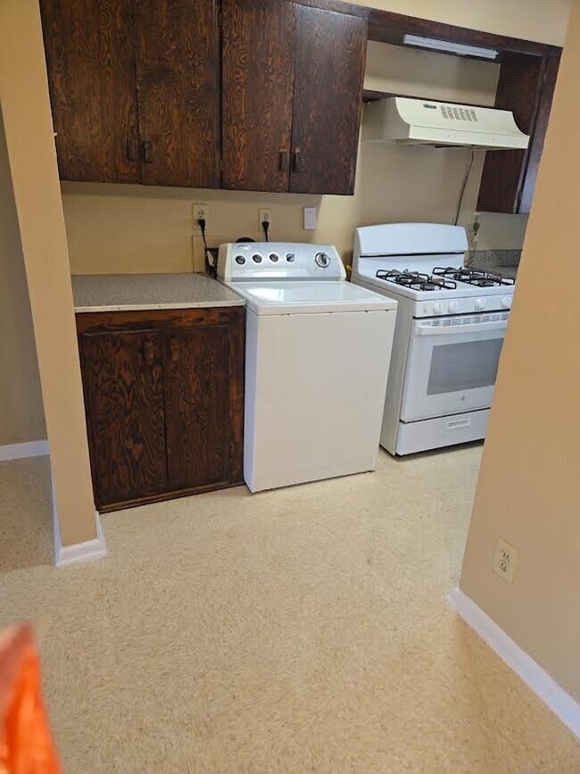 Photo - 935 Avondale Ave Unit 935