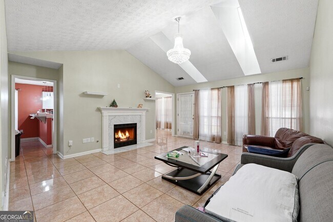 Photo - 2833 Loral Pines Dr NW