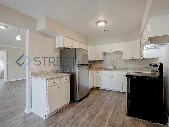 Photo - 4550 Timothy St