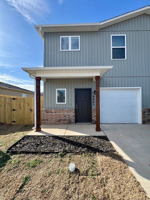 Building Photo - 6805 SW Dignity Ave