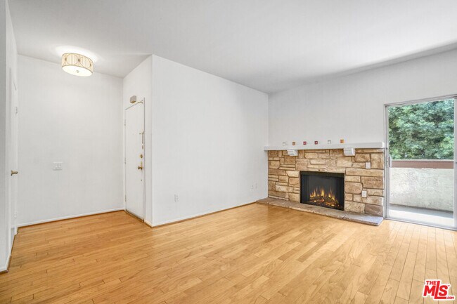 Photo - 5534 Sylmar Ave Unit 5
