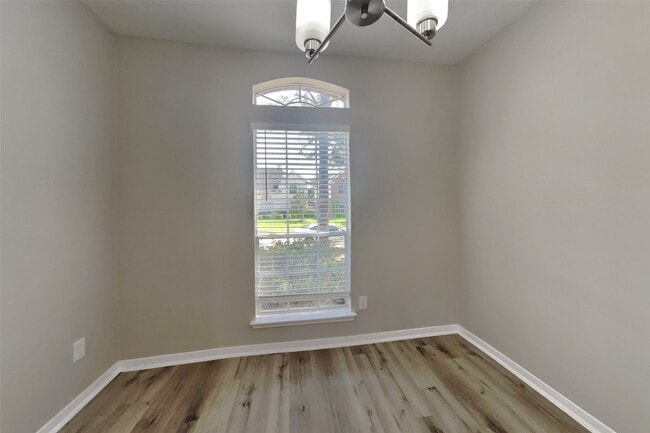 Photo - 14918 Laytham Ln