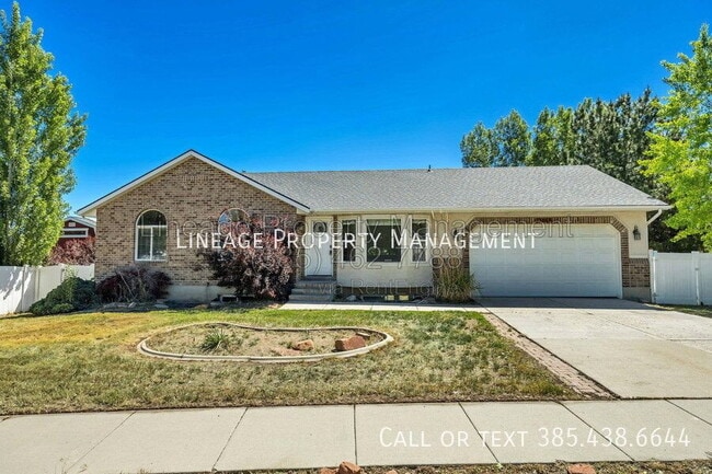 Building Photo - 13863 Kessler Peak Dr