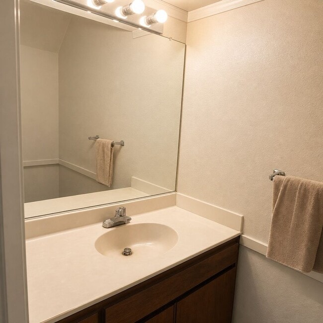 Photo - 3 bed/1.5 bath townhouse in Cotati