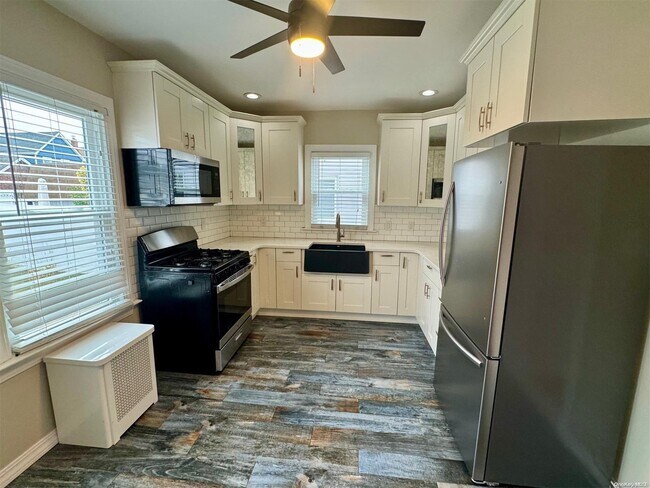 Photo - 46 Charles St