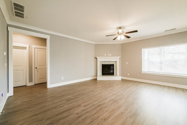 Photo - 2501 Kolb Manor Cir SW