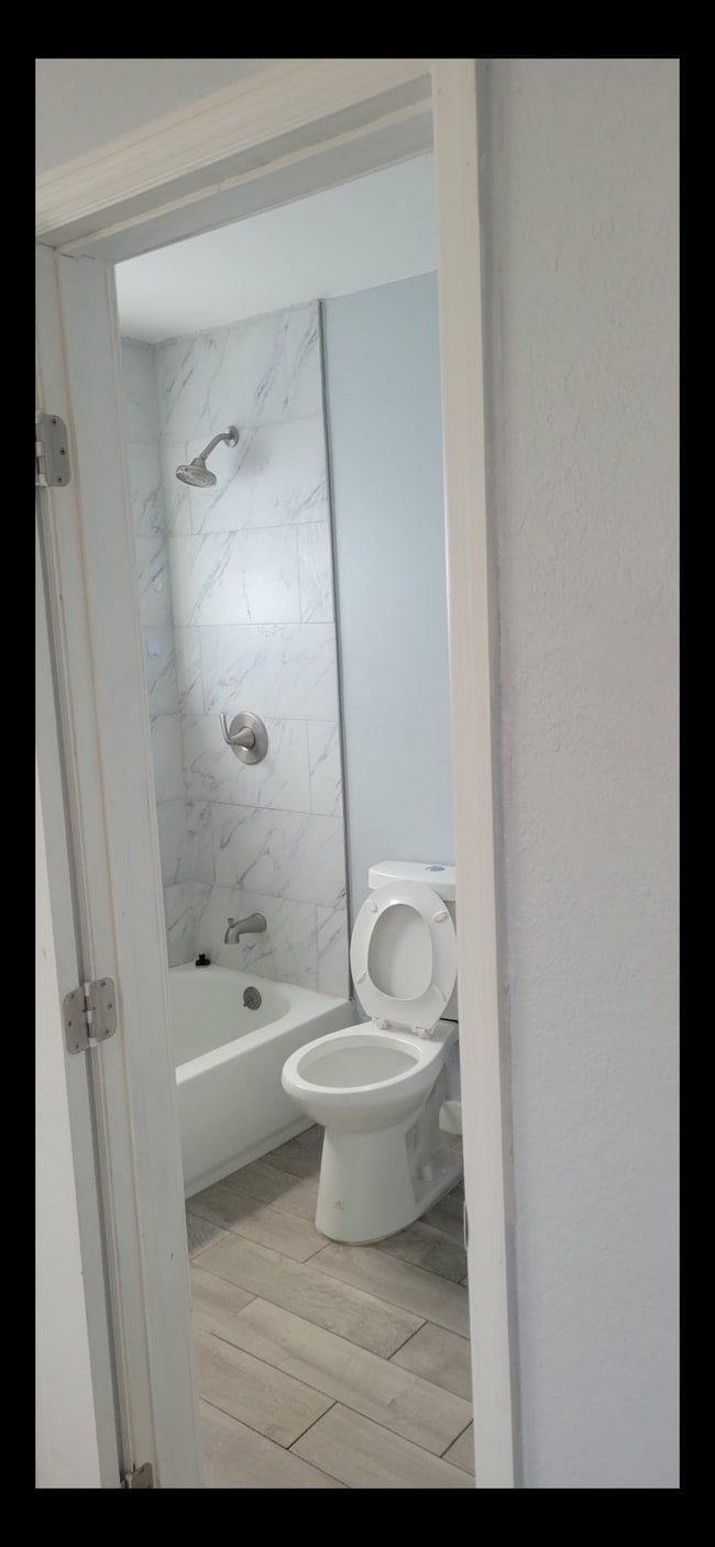 Building Photo - 417 E 39th St Unit 1 Rental