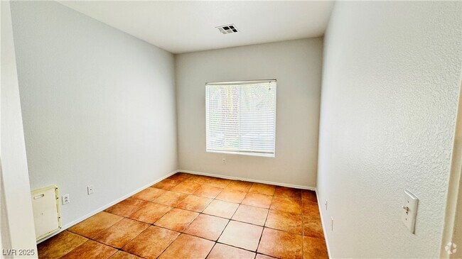 Building Photo - 1586 Peaceful Pine St Rental