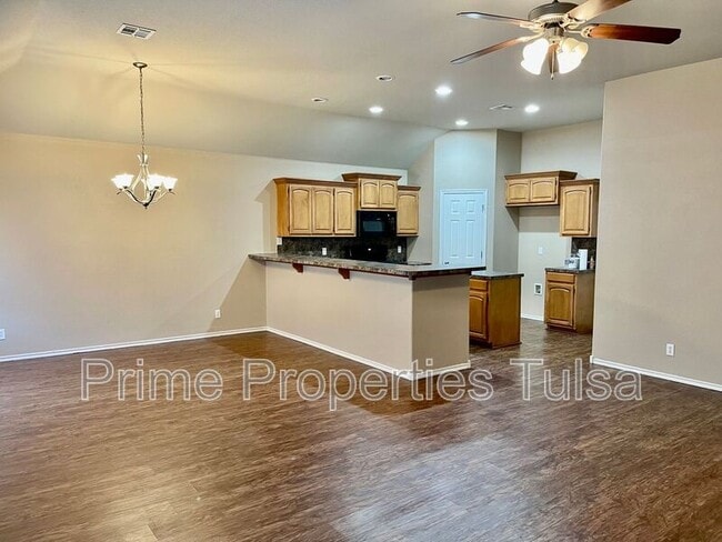 Photo - 108 E Granger St