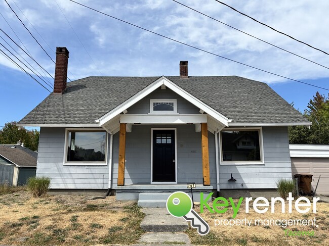 Building Photo - Character and Comfort in Tacoma, Spacious ... Rental