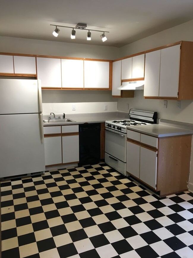 Photo - Springdale Apartments