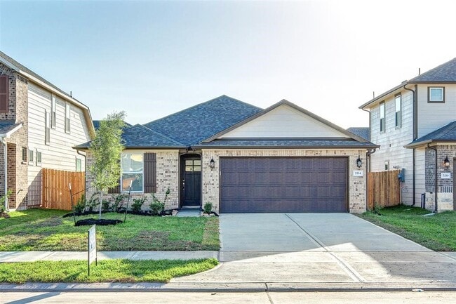 Building Photo - 7214 Toluca Dr
