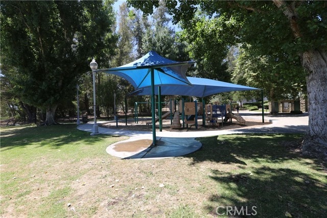 Photo - 32979 Perret Blvd