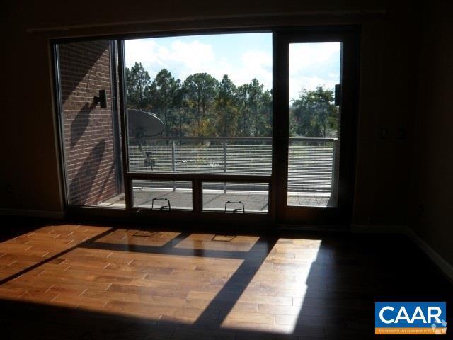 Building Photo - 112 5th St NE Unit 3E Rental