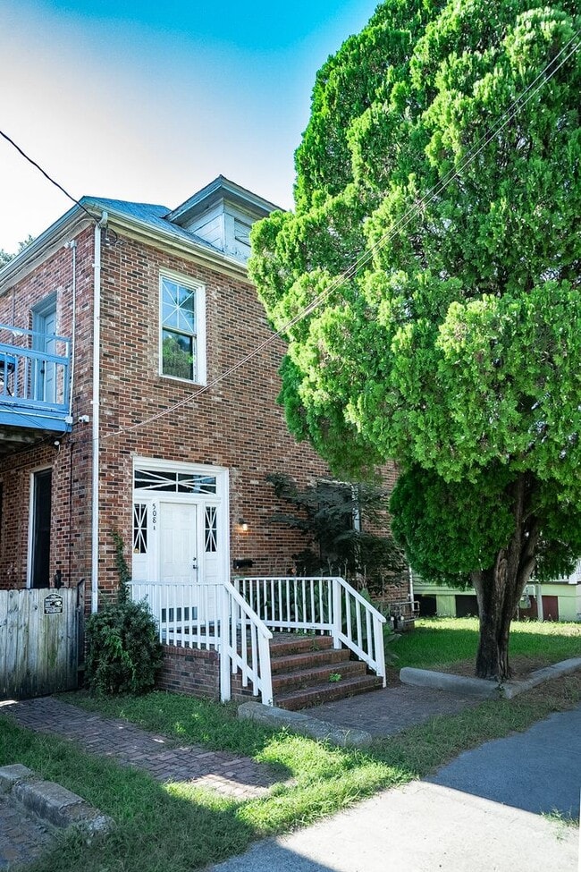 Building Photo - 508 3rd St Unit A