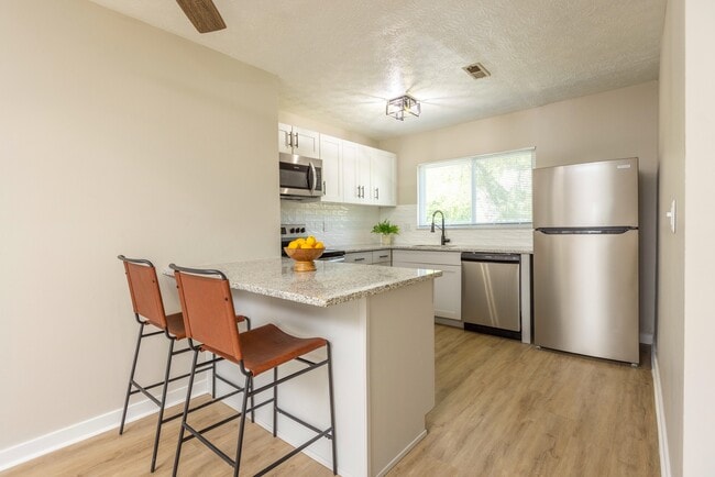 Building Photo - The Alcove of Turpin Hills Rental