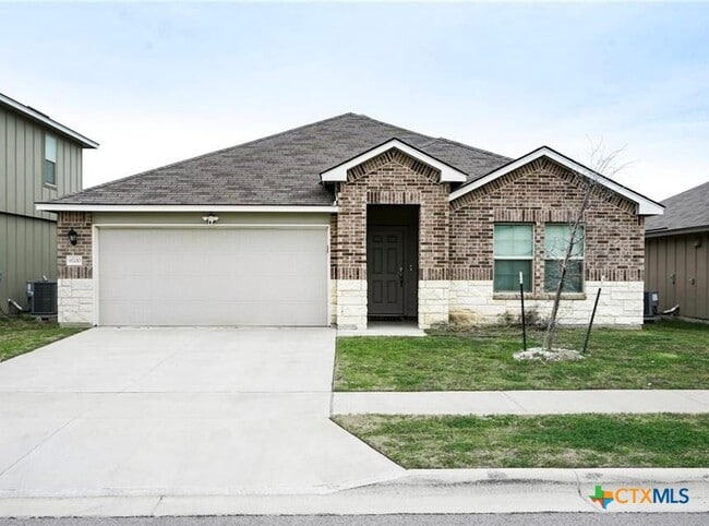 Building Photo - 9700 Falme Ln