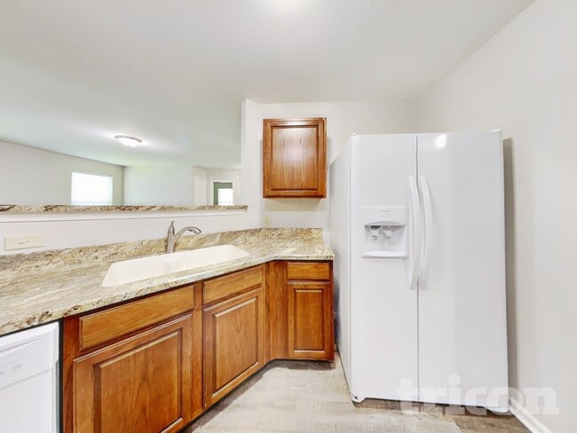 Photo - 2336 Blackthorn Dr