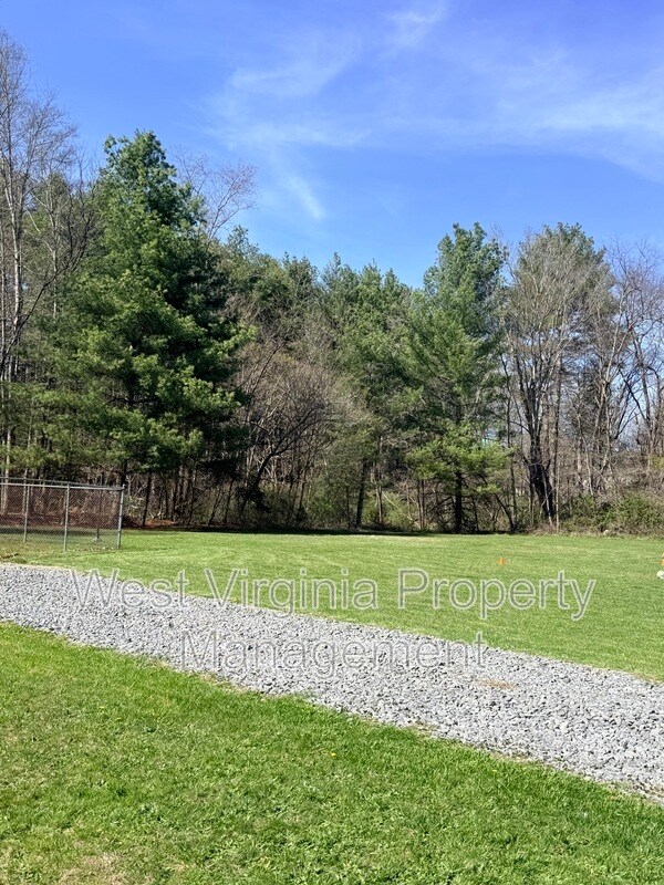 Photo - 82 Beagle Club Rd Unit 16