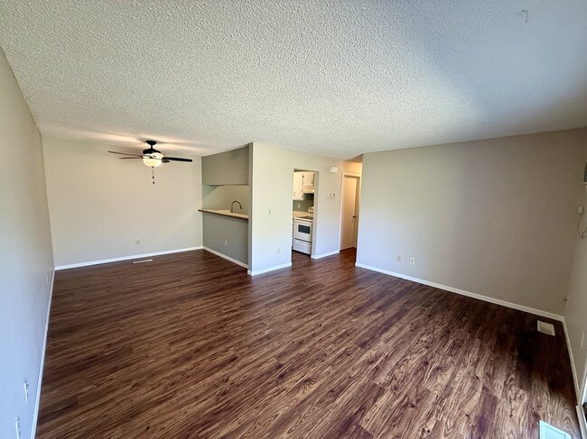 Photo - 8856 Jasmine Ln