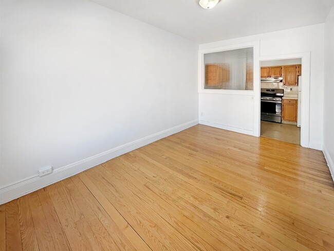 Photo - 535 Washington St Unit 2