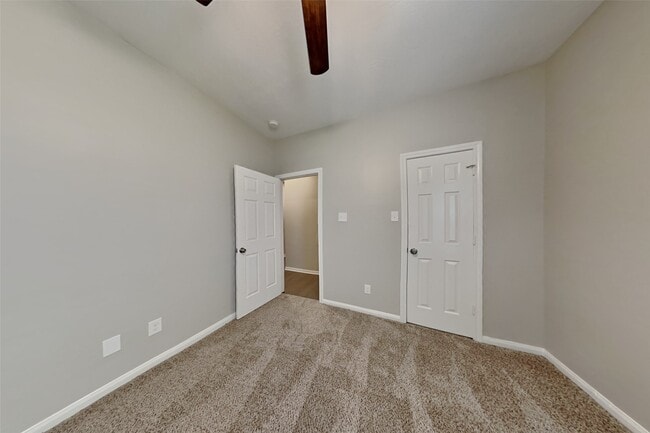 Building Photo - 12722 Crater Lake Ct