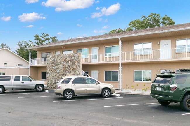 Photo - Apartment For Rent in Seminole WITH UPGRADES! Unit Apartment 102