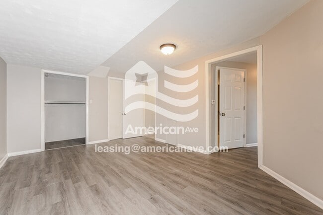 Photo - 1402 Linden St