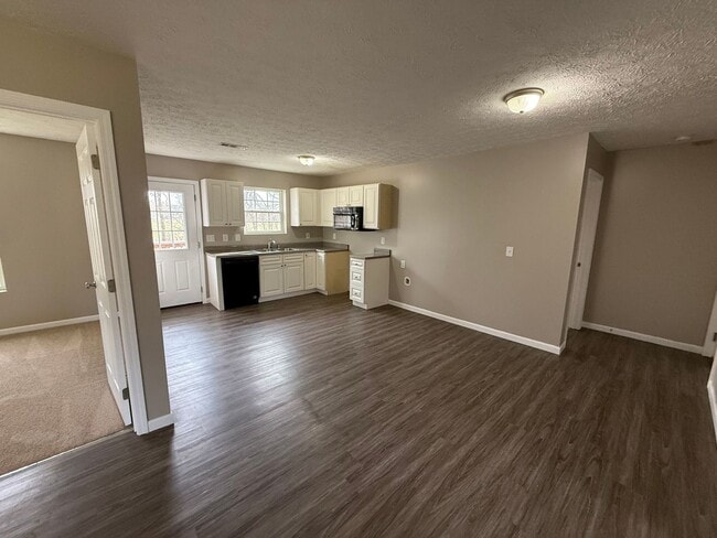 Photo - 3 bedroom 2 bath Single Family Home White Pine, TN