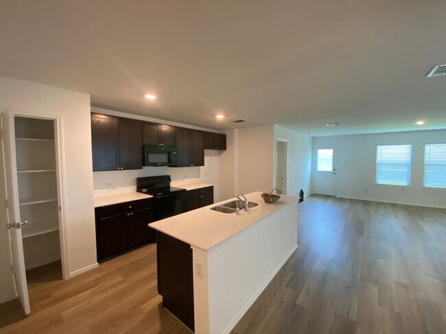 Photo - 5501 Lavender Dr