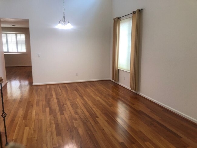 Photo - 2306 Campbell Cir