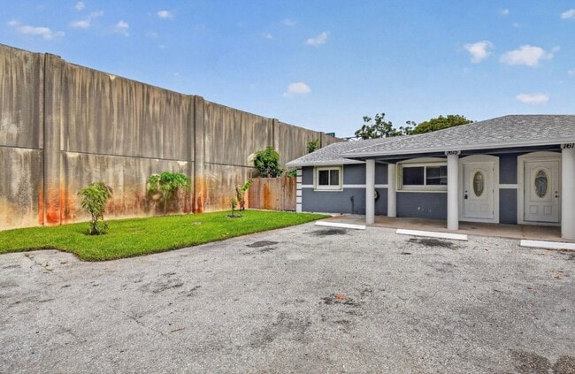 Photo - 1615 Shirley Ct