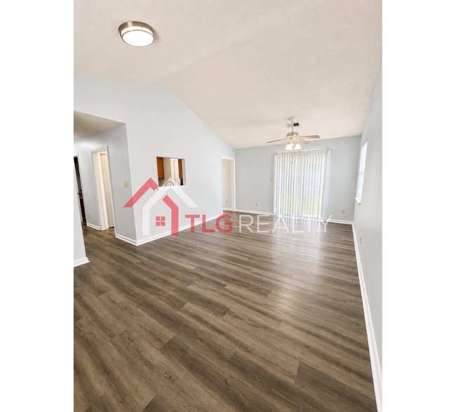 Photo - 3821 Rosedown Dr
