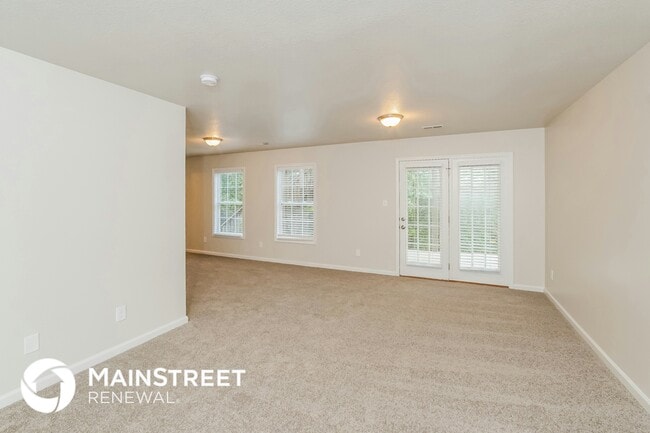 Photo - 6106 Starflower Ln