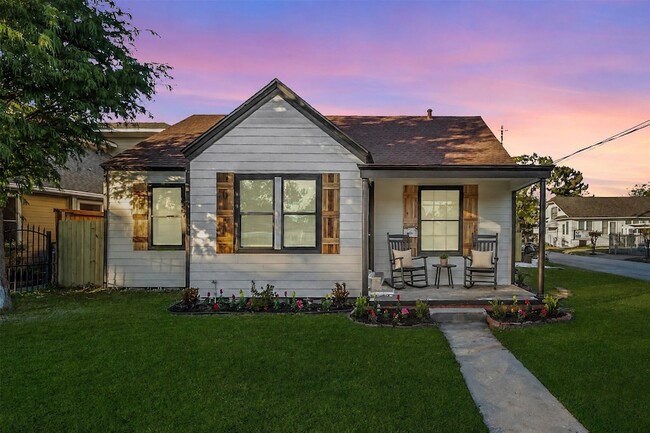 Photo - 6829 Japonica St