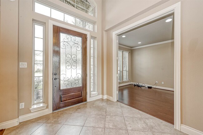 Photo - 27415 Blinkwood Park