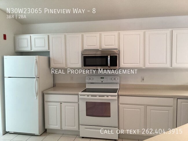 Photo - N30W23065 Pineview Way