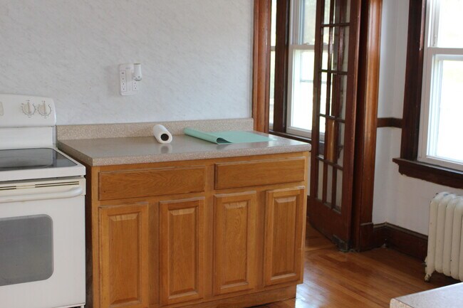 195 Highland Ave Unit 3