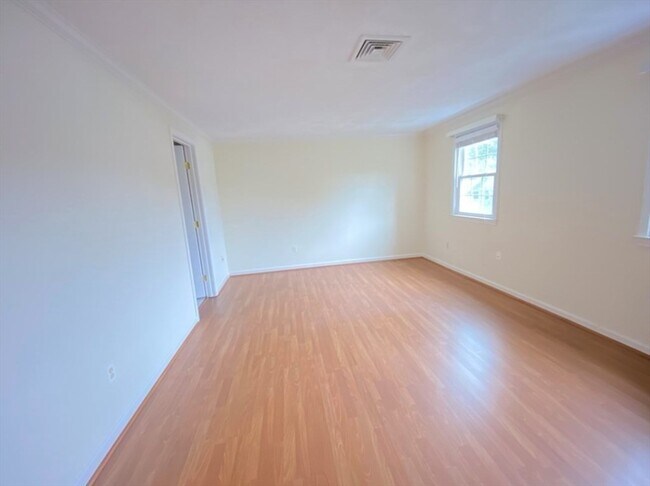 Photo - 546 Lincoln St