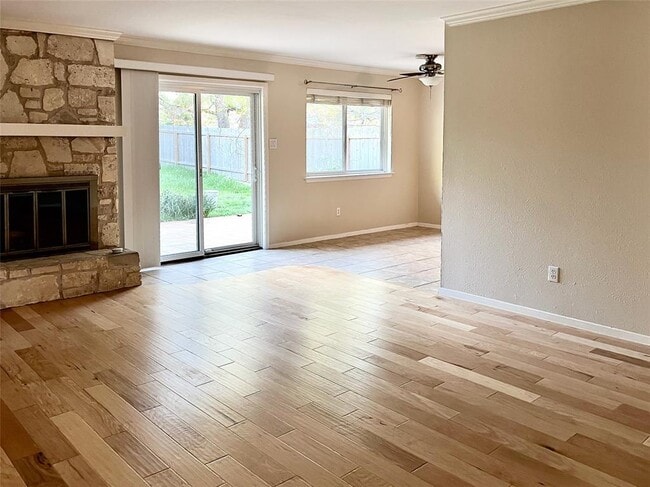 Photo - 11607 Barrington Way